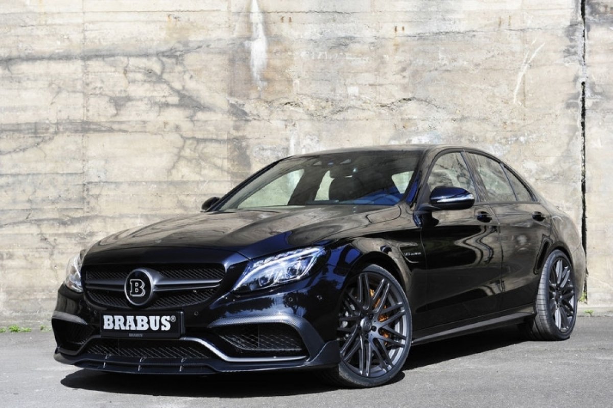 Мерседес c63 amg brabus