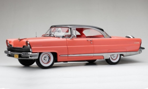 Lincoln Premiere Hard Top, donker rosa/zwart, 1956