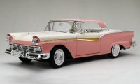 Ford Fairlane 500 Skyliner, rosa/wit, 1957