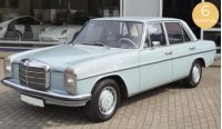 Mercedes-Benz 200 1968 , Bleu clair