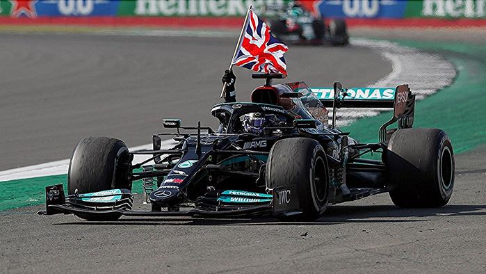 MERCEDES-AMG PETRONAS FORMULA ONE TEAM W12 E PERFO