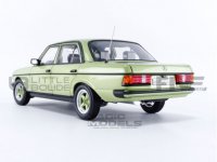 Mercedes 200 AMG 1984 licht groen metallic , 6 openings