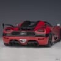 Koenigsegg AGERA RS CONVERTIBLE - HARD TOP 2015 , rood ,zwart