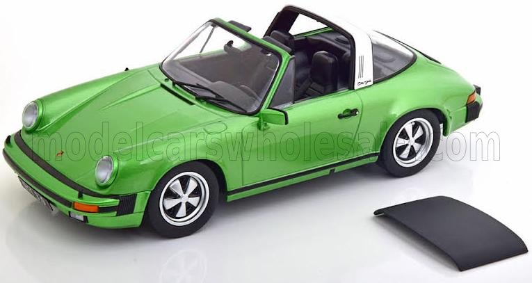 PORSCHE - 911 CARRERA 3.0 TARGA 1977 - GROEN