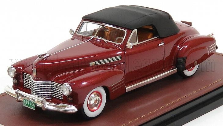 CADILLAC - SERIES 62 CONVERTIBLE CLOSED 1941 - RED