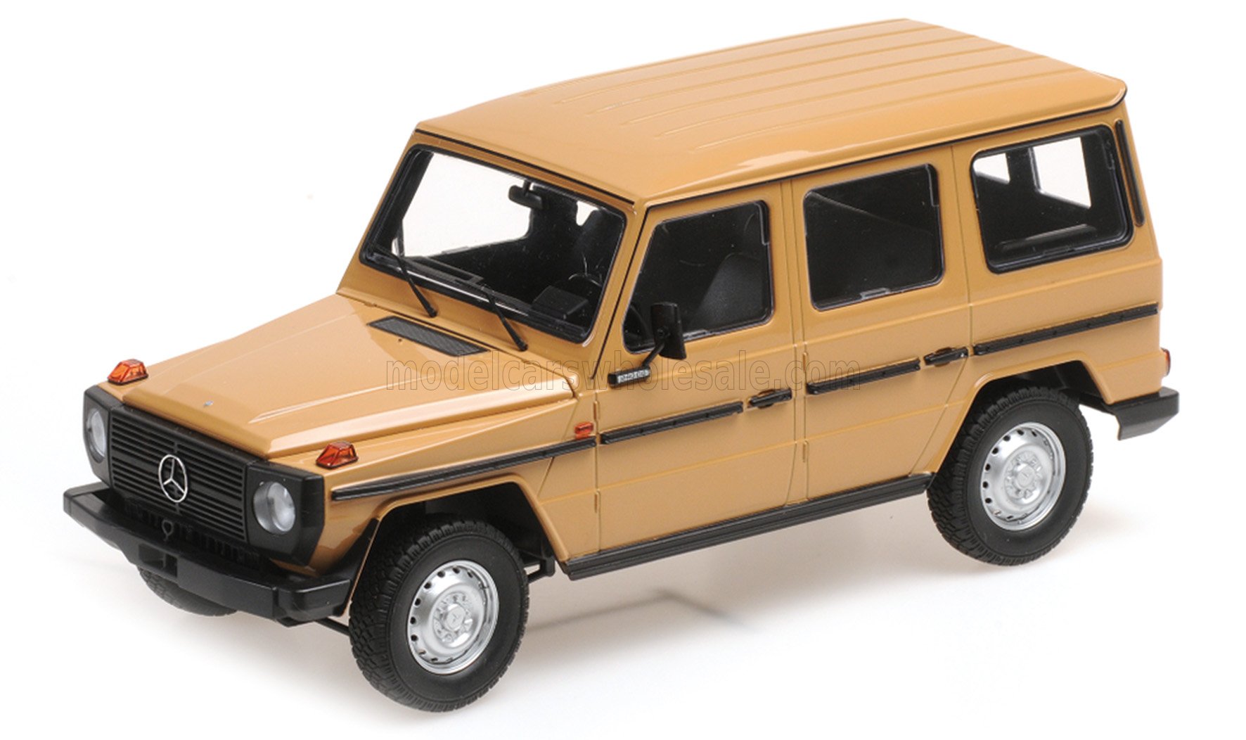 Mercedes Benz G-MODEL LONG (W460) 1980, ivoor