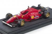 FERRARI - F1 F310 N 2 SEIZOEN 1996 EDDIE IRVINE - MET VITRINE