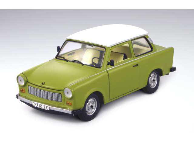 Trabant 601, groen/wit dak