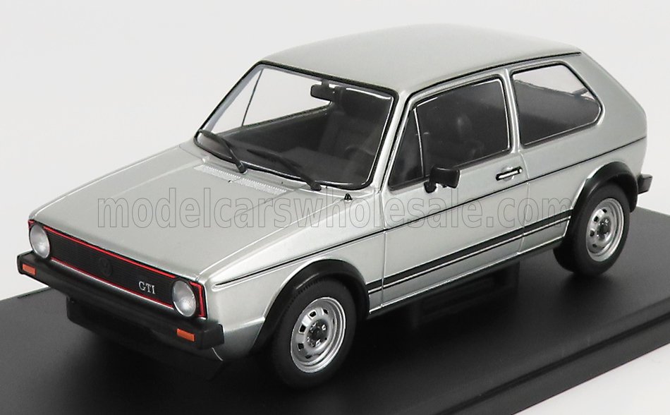 VOLKSWAGEN - GOLF GTI 1.6 1976 - ZILVER