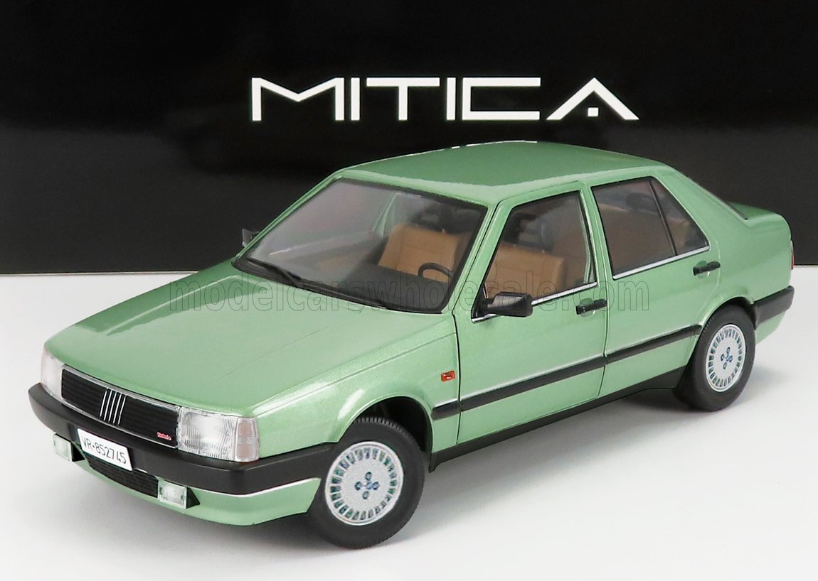 FIAT CROMA 2.0 TURBO IE 1988 - GROEN MET CEYLON 35