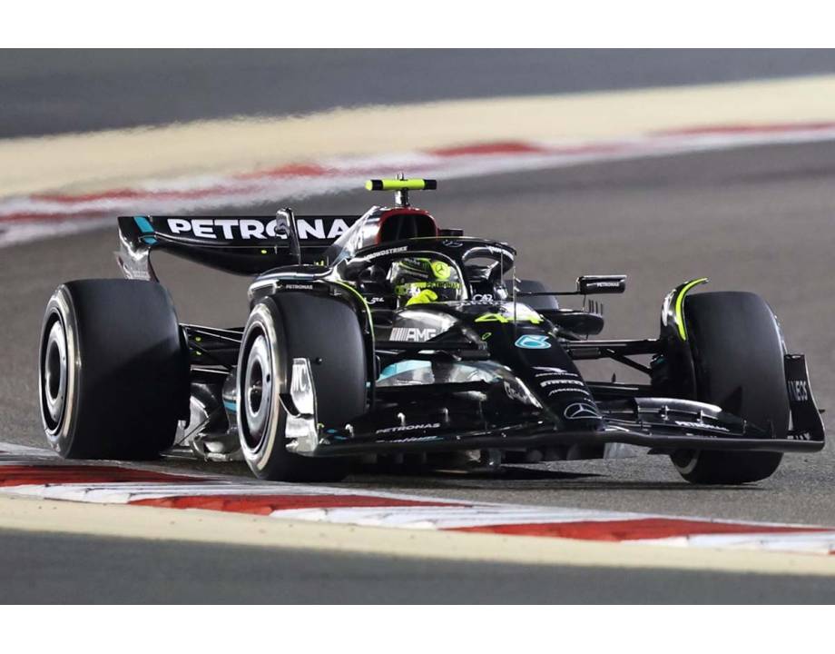 MERCEDES-AMG PETRONAS F1 W14 E PERFORMANCE N°44 M