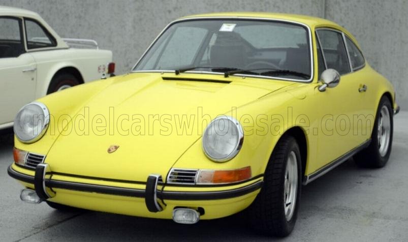 PORSCHE - 911 2.0 S COUPE 1970 - GEEL