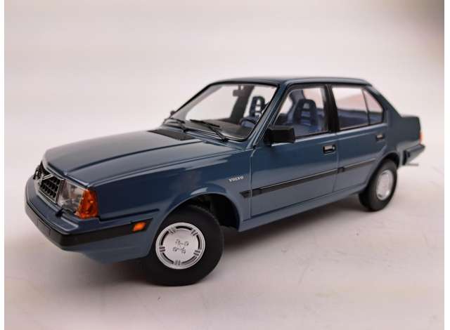 Volvo 360 blue-grey with blue interior 1987