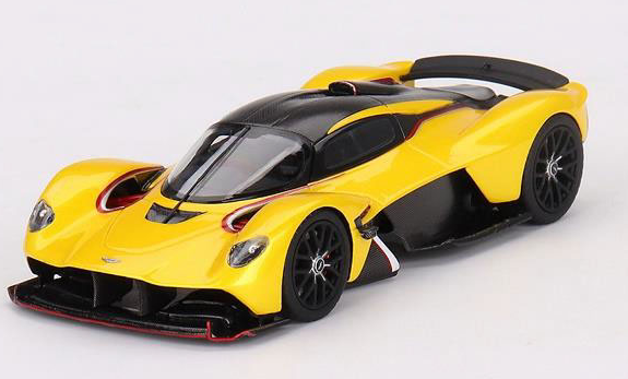 ASTON MARTIN VALKYRIE YELLOW 2024