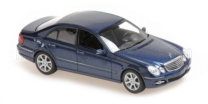 MERCEDES BENZ - E-CLASS (W211) 2006 - BLAUW