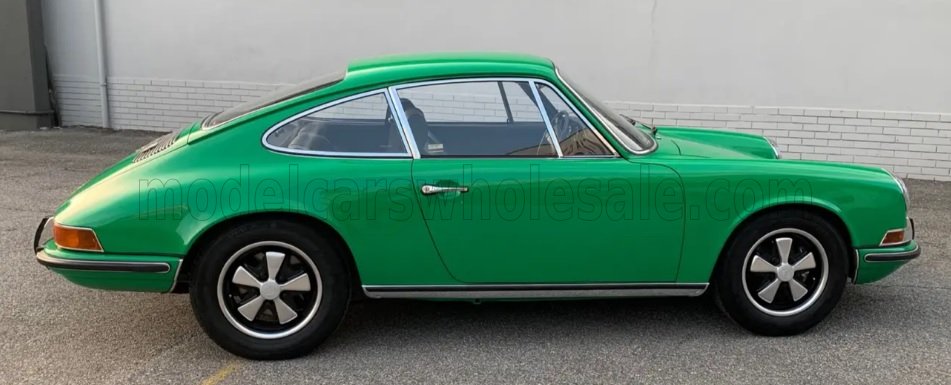 PORSCHE - 911 S COUPE 1970 - Groen