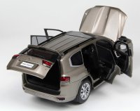 TOYOTA - LAND CRUISER 300-ZX 2024 - GOUD MET