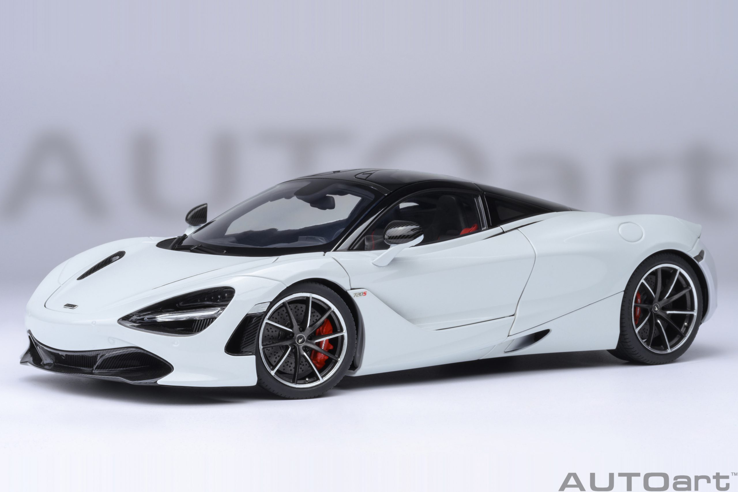 McLaren 720S 2017 (silica white) (composite model/