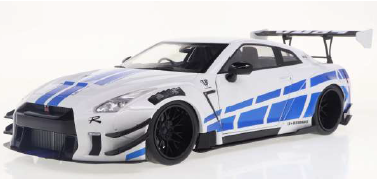 NISSAN GT-R (R35) W/ LIBERTY WALK BODY KIT 2.0 SIL