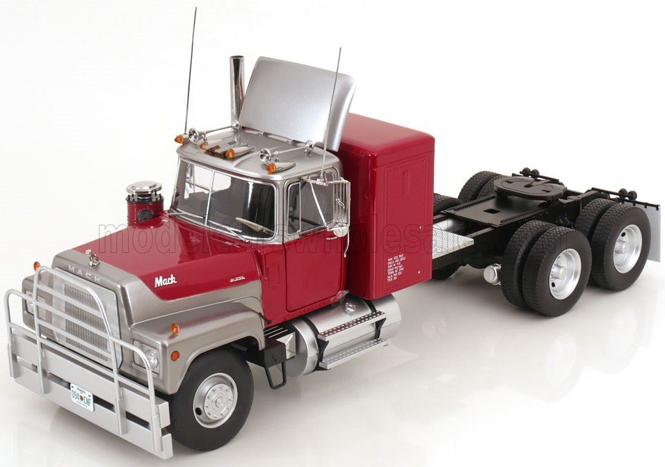 MACK - RL700L TRACTOR TRUCK 3-ASSI 1974 - RED SILV