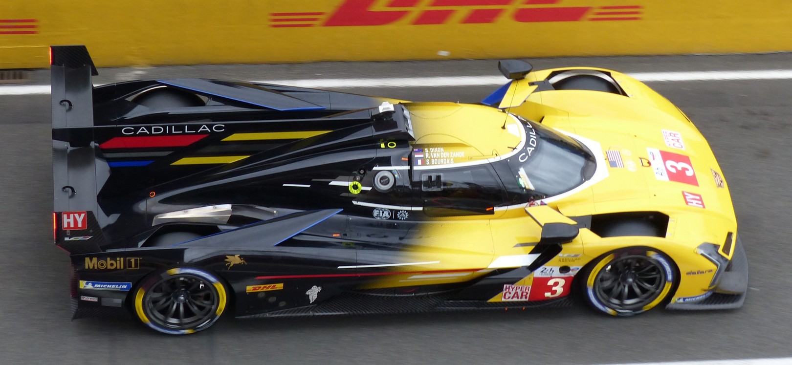 CADILLAC V-SERIES.R NO.3 CADILLAC RACING LE MANS 2