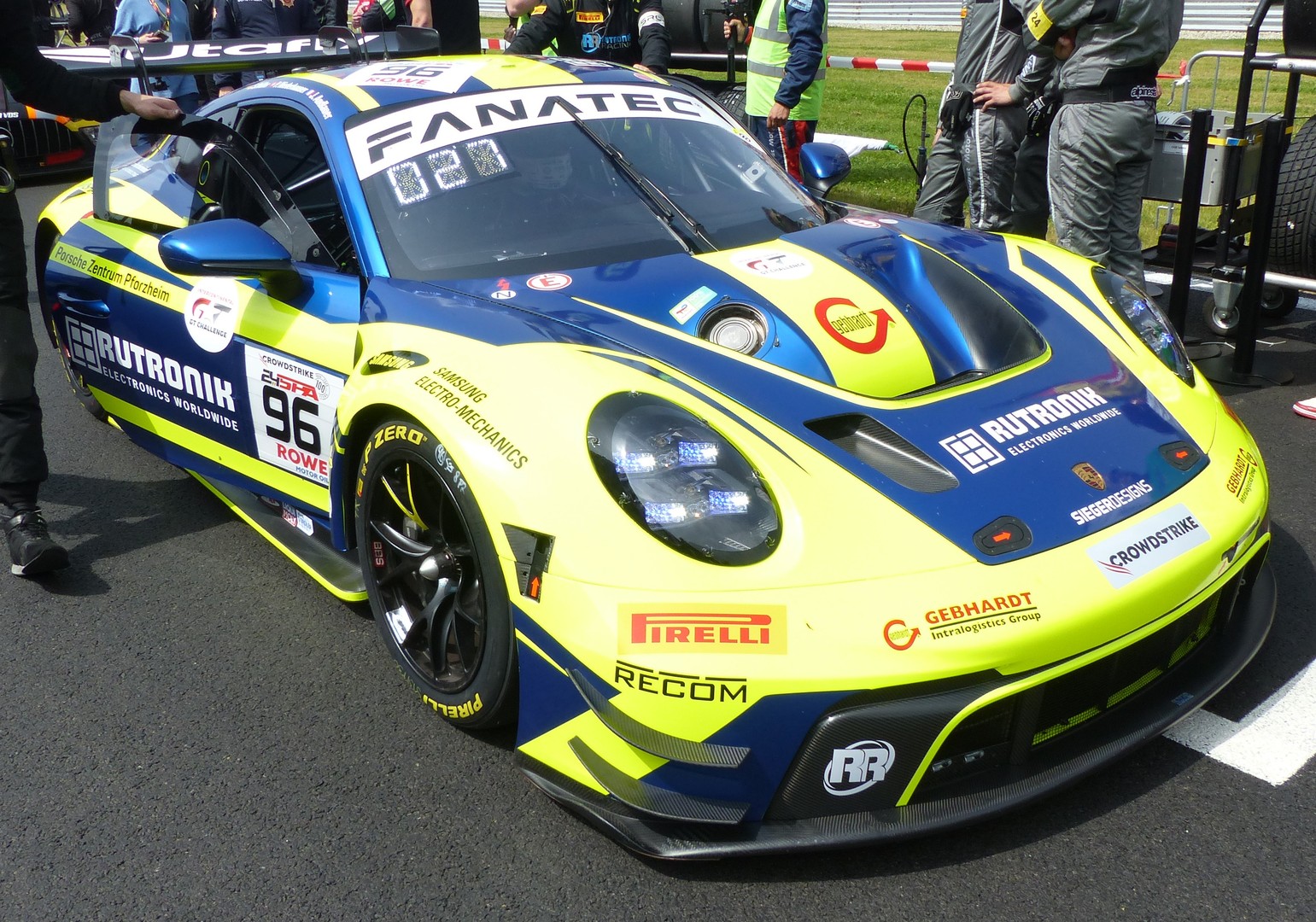 Porsche 911 GT3 R (992) nr. 96 Rutronik Racing 9e 