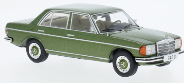 Mercedes 240D (W123) 1976  Groen