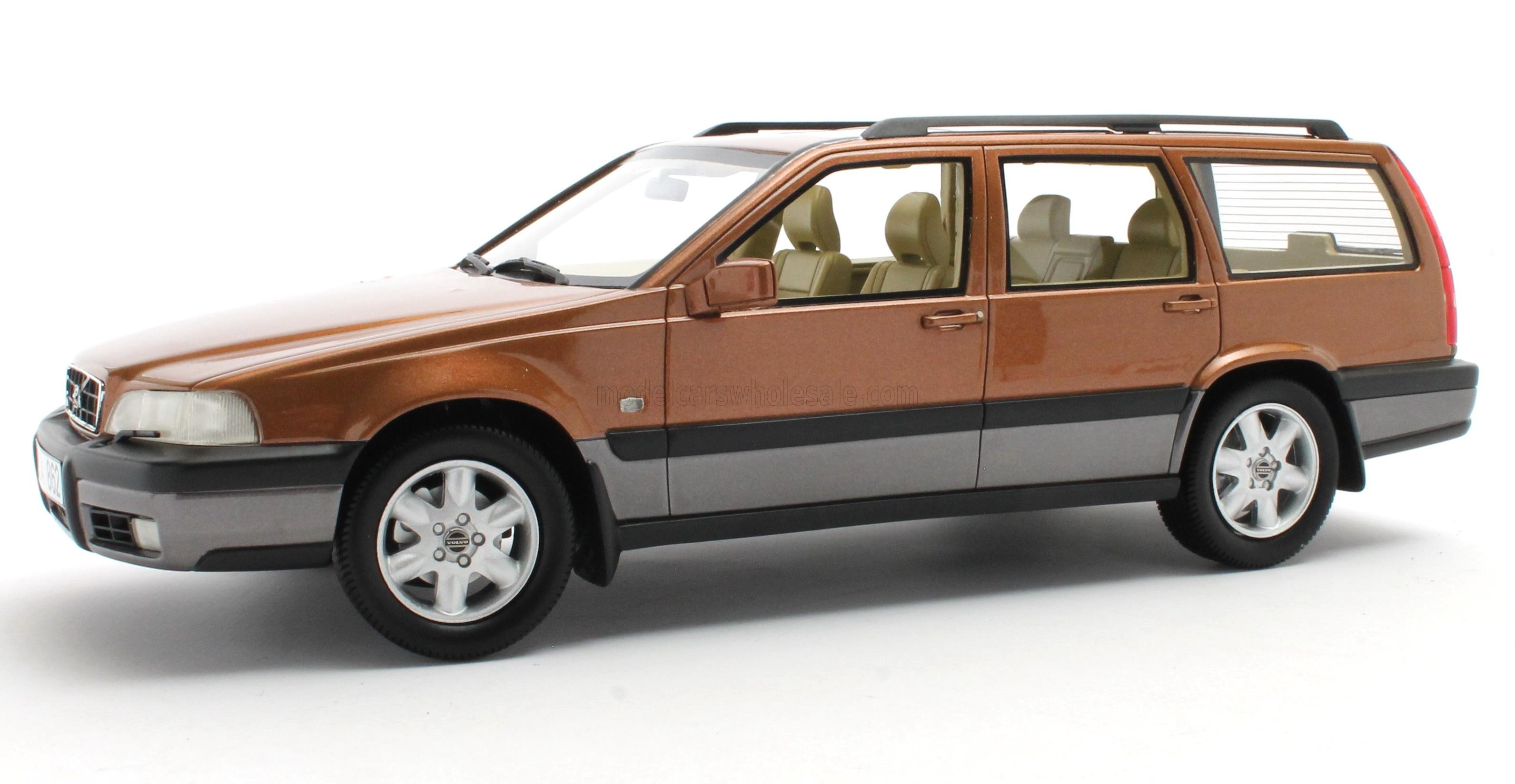 VOLVO - V70 XC CROSS COUNTRY SW STATION WAGON 1996