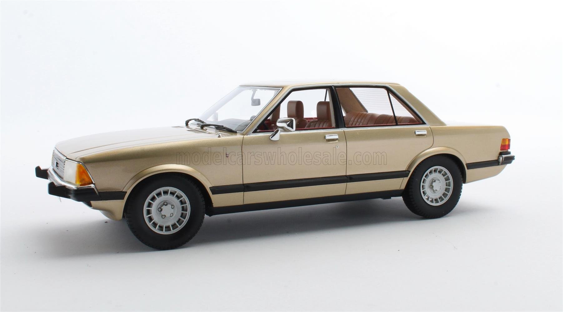 FORD ENGLAND - GRANADA 2.8 GHIA SALOON 1978 - GOLD