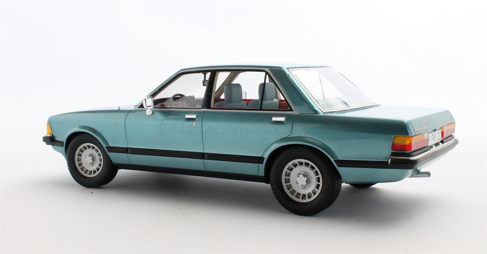 FORD ENGLAND - GRANADA 2.8 GHIA SALOON 1978 - BLUE