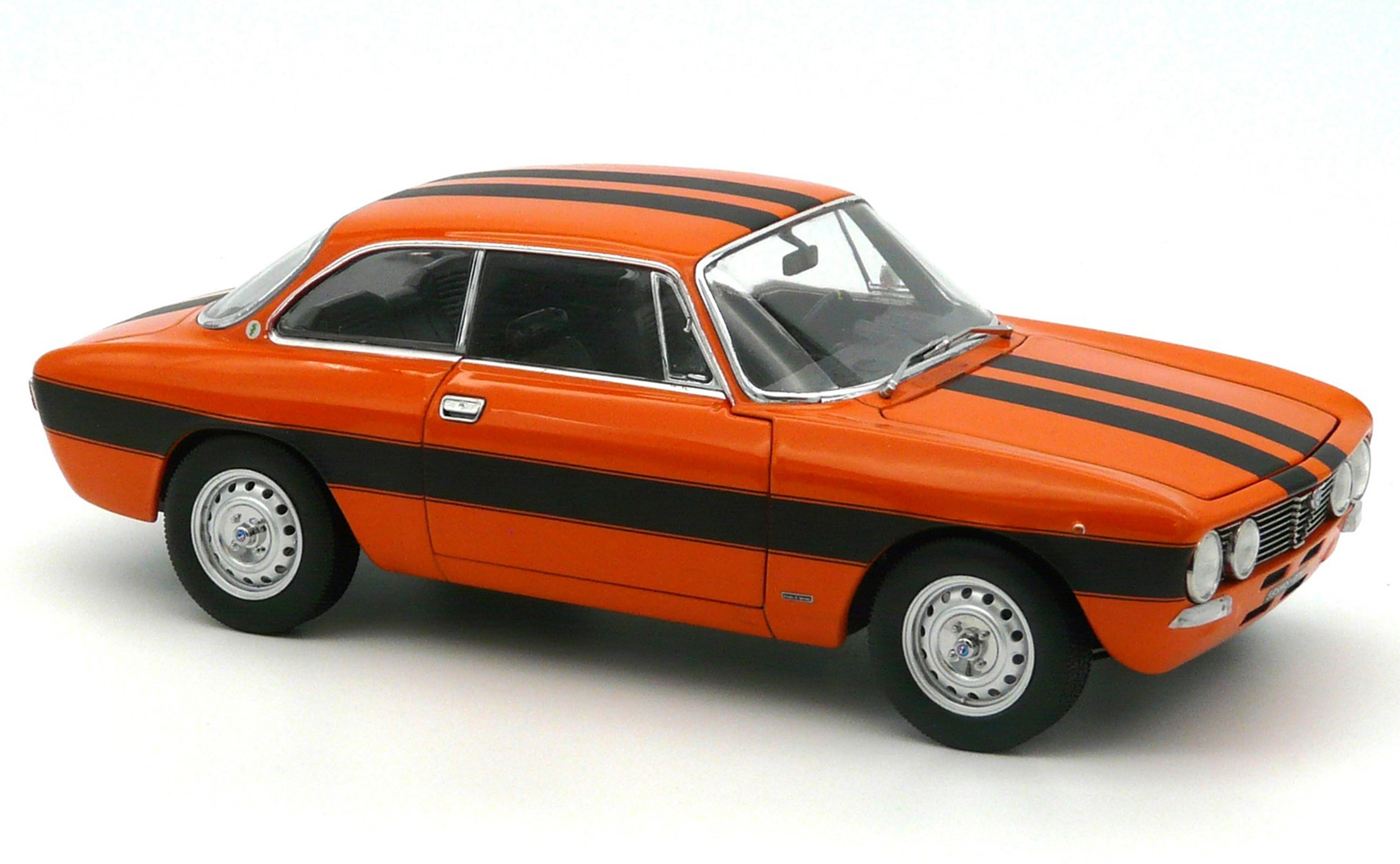 Alfa Romeo 2000 GTV 1973 Oranje