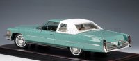 CADILLAC - COUPE DE VILLE 1976 - GREEN WHITE