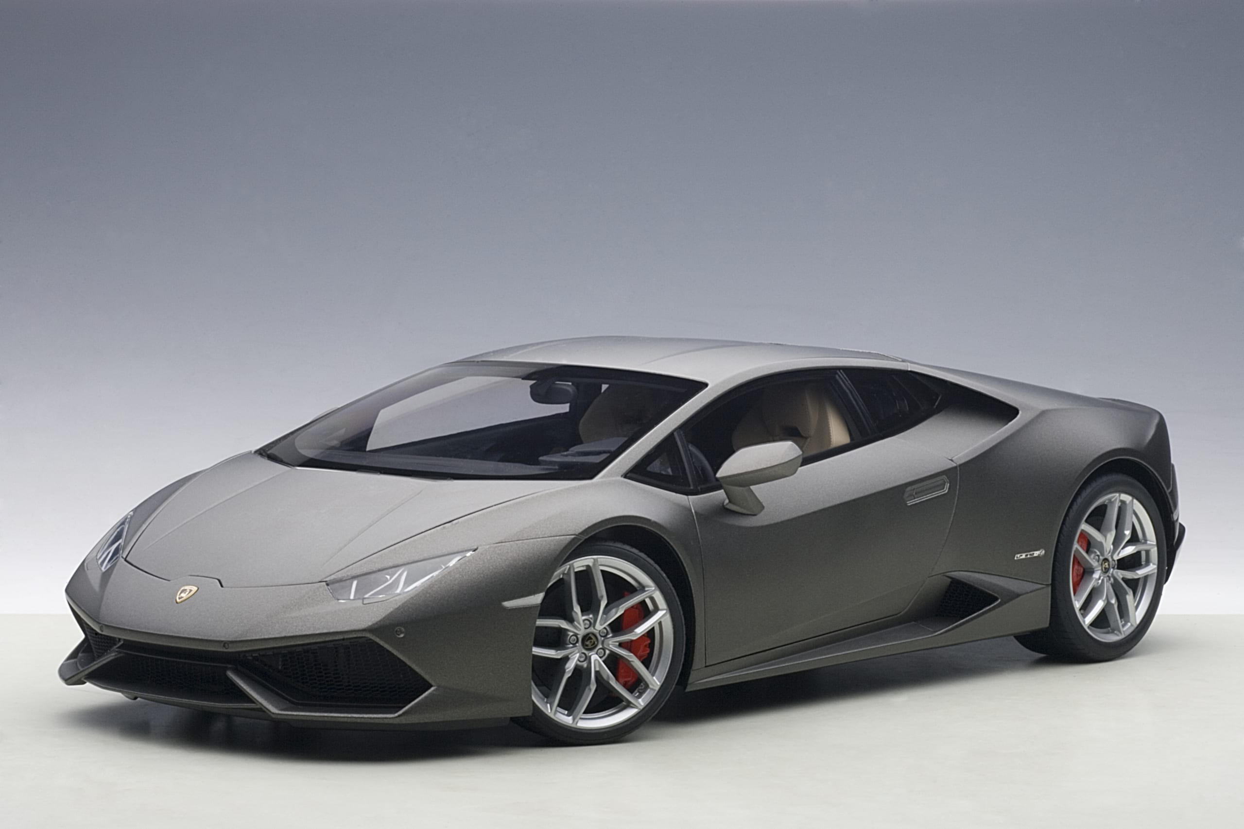 Lamborghini Huracán LP610-4 (Grigio Titans)