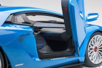 Lamborghini Aventador S (Blu Nila)