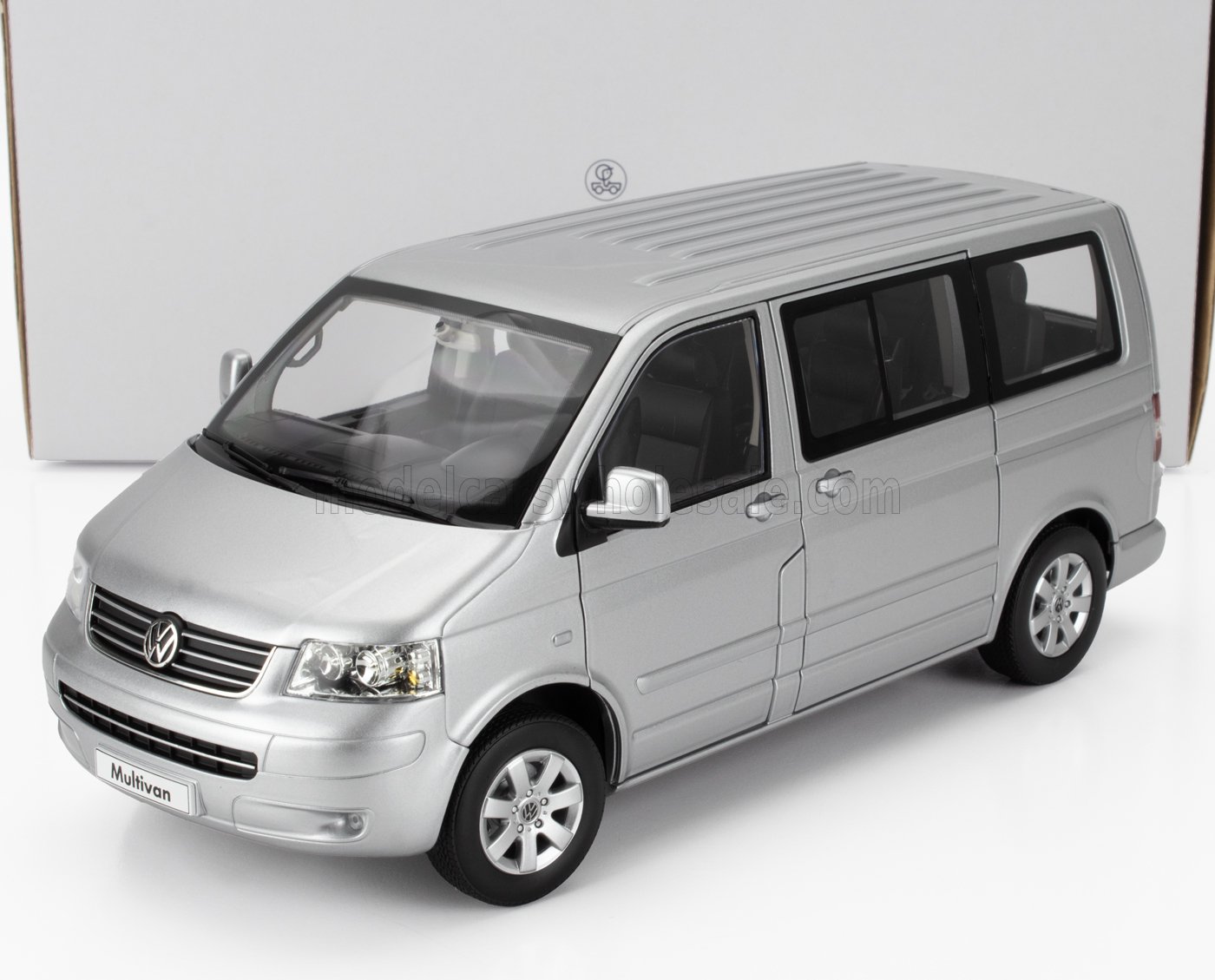 VOLKSWAGEN - T5 MULTIVAN MINIBUS 2003 - SILVER